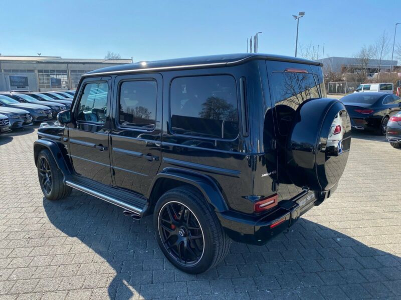 Mercedes G 63 AMG | skladem | německé předváděcí auto | V8 biturbo 585 koní | maximální výbava | nákup online na AUTOiBUY.com